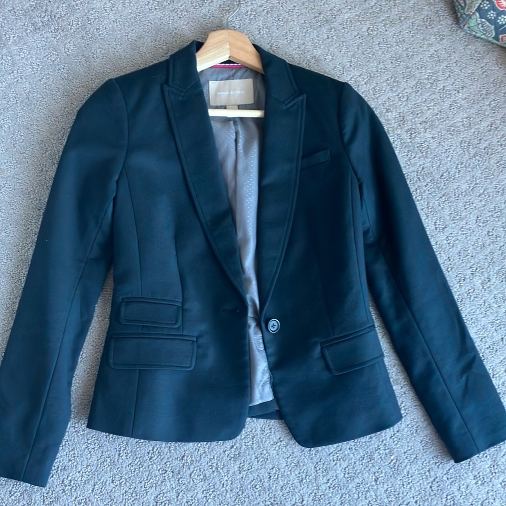 NWOT Black/Dark Navy Blue Tailored Blazer with Notched Lapels